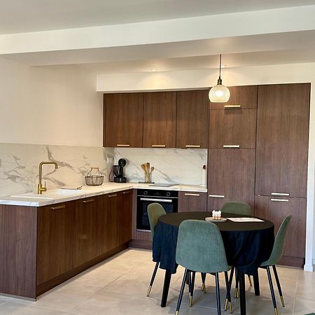 Appartement Neuf Contemporain Лурд Екстер'єр фото