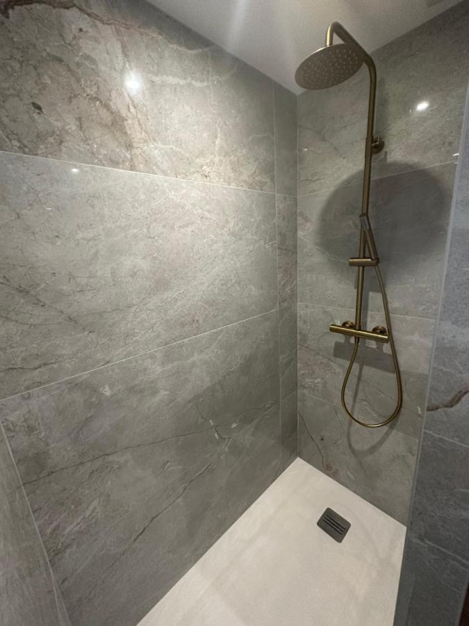 Appartement Neuf Contemporain Лурд Екстер'єр фото